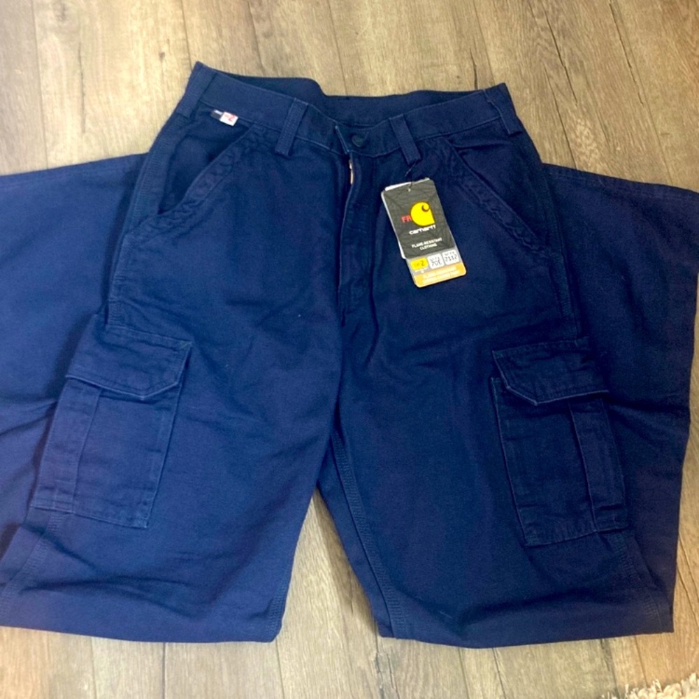 Carhartt Navy Cargo Pants - Picture 2 of 8